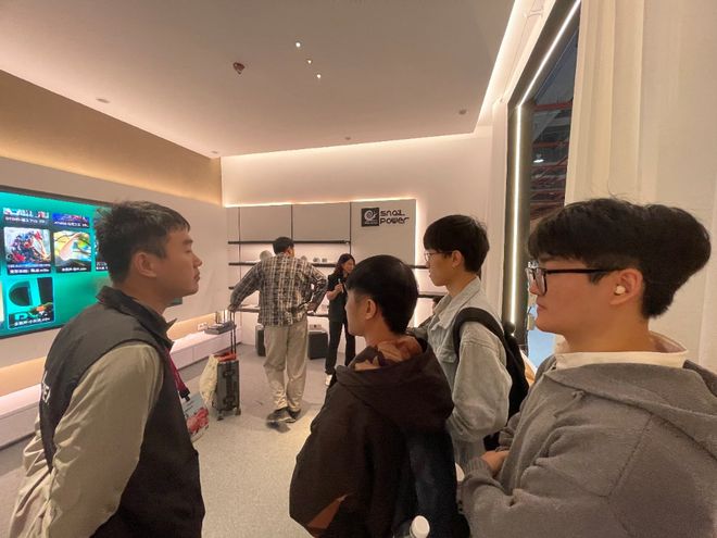 亮相广州国际设计周与全球设计师共探声音美学J9数字平台SNAIL POWER蜗牛音响(图6)