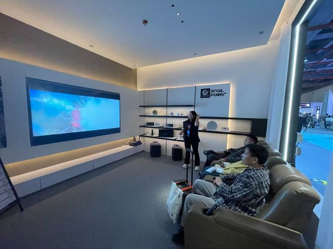 亮相广州国际设计周与全球设计师共探声音美学J9数字平台SNAIL POWER蜗牛音响(图8)