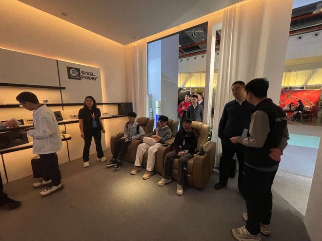 亮相广州国际设计周与全球设计师共探声音美学J9数字平台SNAIL POWER蜗牛音响(图9)